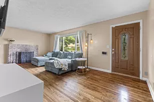 491 Lobob Ct, Delhi Township, OH 45205 - Photo 7