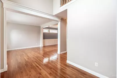 1481 Shaker Run Boulevard, Turtle Creek Township, OH 45036 - Photo 3
