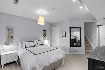 331 Milton Street, Cincinnati, OH 45202 - Photo 35