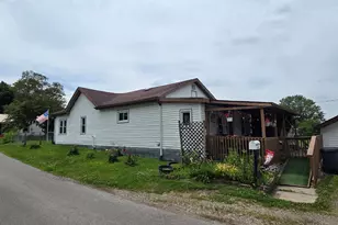 637 Highland Ave, Bellefontaine, OH 43311 - Photo 1