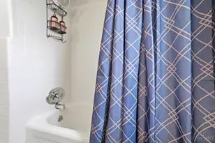 1035 Cheyenne Dr, Cincinnati, OH 45216 - Photo 39