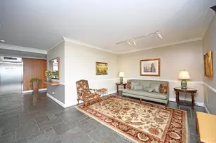 2401 Ingleside Ave, Cincinnati, OH 45206 - Photo 3