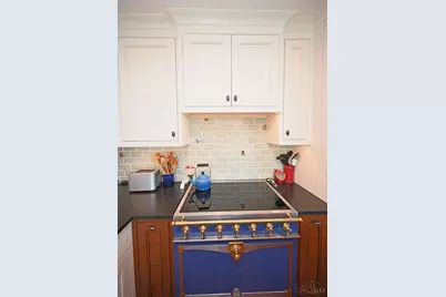 2401 Ingleside Avenue #6B, Cincinnati, OH 45206 - Photo 11