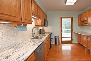 1676 Fellsmere Ln, Springfield Township, OH 45240 - Photo 15