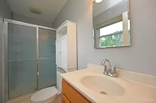 1676 Fellsmere Ln, Springfield Township, OH 45240 - Photo 21