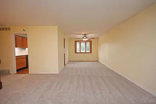 1676 Fellsmere Ln, Springfield Township, OH 45240 - Photo 7
