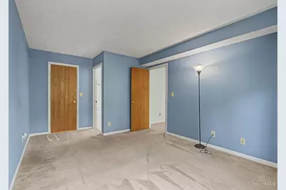 5981 Meadowcreek Drive #8, Miami Township, OH 45150 - Photo 19