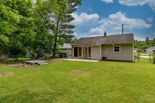 6627 Flagstone Ct, Colerain Township, OH 45239 - Photo 3
