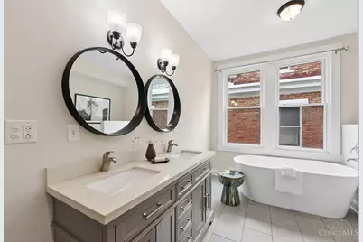 2249 Monroe Avenue, Cincinnati, OH 45212 - Photo 23