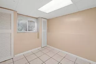 11623 Kenn Rd, Cincinnati, OH 45240 - Photo 17