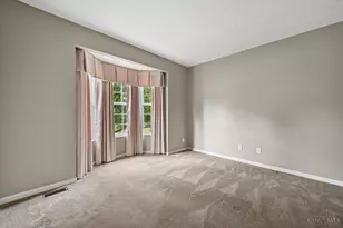 5252 Venetian Way, Hamilton Township, OH 45152 - Photo 15