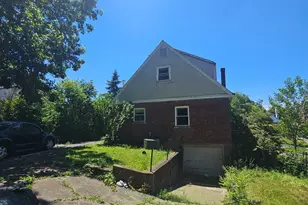 3920 Roswell Ave, Cheviot, OH 45211 - Photo 5