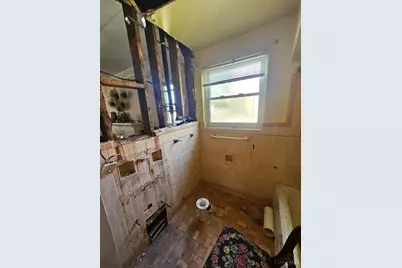 3920 Roswell Avenue, Cheviot, OH 45211 - Photo 9