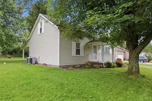 614 E Grant Ave, Georgetown, OH 45121 - Photo 3