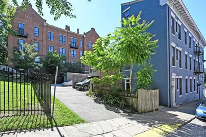 402 Liberty Hill, Cincinnati, OH 45202 - Photo 37