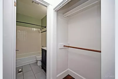 402 Liberty Hill, Cincinnati, OH 45202 - Photo 57