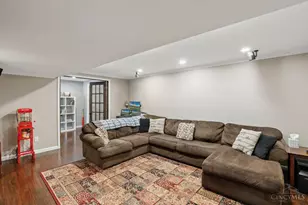 1570 Blueorchard Dr, Cincinnati, OH 45230 - Photo 21