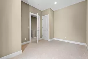 434 Northern Ave, Cincinnati, OH 45229 - Photo 21