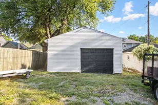 129 E North St, Hillsboro, OH 45133 - Photo 17
