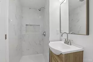 4136 Pleasure Dr, Cincinnati, OH 45205 - Photo 23