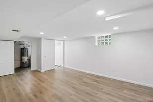 4136 Pleasure Dr, Cincinnati, OH 45205 - Photo 21