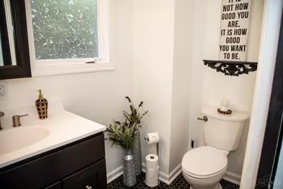 512 Fairbanks Avenue, Cincinnati, OH 45205 - Photo 33