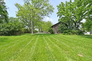 6900 Drake Rd, Indian Hill, OH 45243 - Photo 33