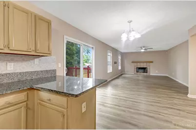 8017 Birchwood Court, Deerfield Township, OH 45040 - Photo 11