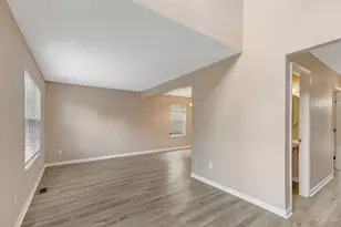 8017 Birchwood Ct, Deerfield Township, OH 45040 - Photo 5