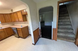 7284 Eastlawn Dr, Cincinnati, OH 45237 - Photo 9