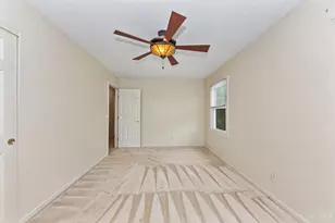 1806 Chapel Woods Dr, Batavia Township, OH 45103 - Photo 15