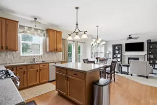 6552 Falling Leaves Ct, Deerfield Township, OH 45040 - Photo 17