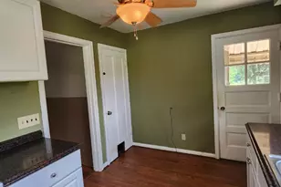 1409 Adams Rd, Cincinnati, OH 45231 - Photo 11