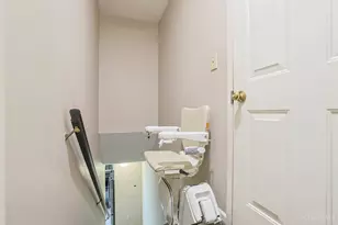 6531 Chesapeake Run, Green Township, OH 45248 - Photo 5