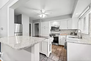 7934 Frolic Dr, Sycamore Township, OH 45236 - Photo 11