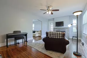 3247 Autumn Ln, Green Township, OH 45239 - Photo 7