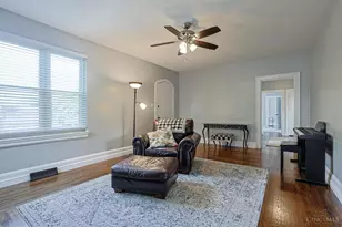 3247 Autumn Ln, Green Township, OH 45239 - Photo 9