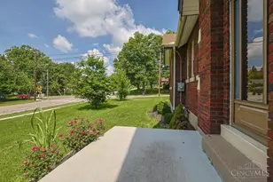 3247 Autumn Ln, Green Township, OH 45239 - Photo 5