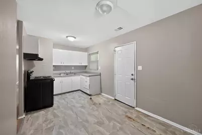 1739 Monterey Court, Cincinnati, OH 45223 - Photo 13