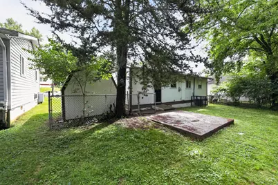 1739 Monterey Court, Cincinnati, OH 45223 - Photo 5