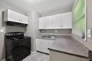 1739 Monterey Ct, Cincinnati, OH 45223 - Photo 15