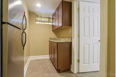 1242 Garden Circle, Wyoming, OH 45215 - Photo 43