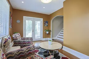 1242 Garden Cir, Wyoming, OH 45215 - Photo 13