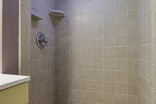 1242 Garden Cir, Wyoming, OH 45215 - Photo 51