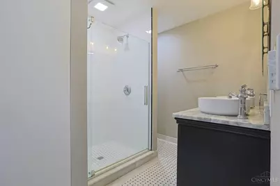 1242 Garden Circle, Wyoming, OH 45215 - Photo 29