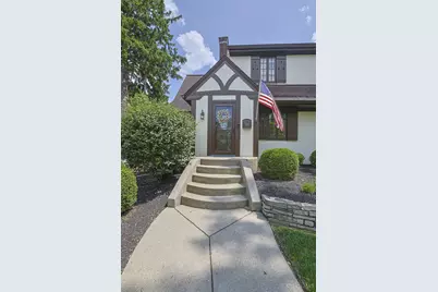 1242 Garden Circle, Wyoming, OH 45215 - Photo 3