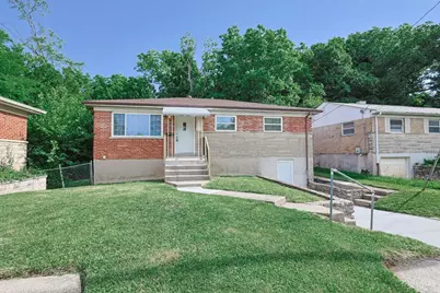 3065 Aquadale Lane, Cincinnati, OH 45211 - Photo 1