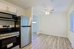 3065 Aquadale Ln, Cincinnati, OH 45211 - Photo 13