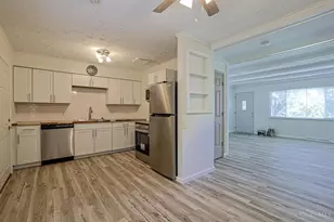 3065 Aquadale Ln, Cincinnati, OH 45211 - Photo 9