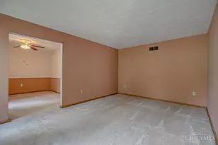 7176 Cherrywood Ln, West Chester, OH 45069 - Photo 11